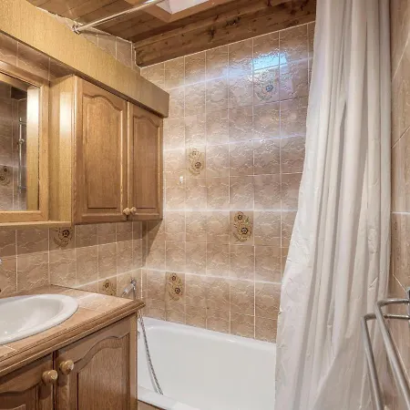 Appartamento Cosy Avec Mezzanine, 4 Pers, Parking à - Fr-1-453-203